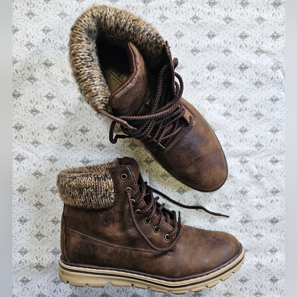 White Mountain Kudrow Boots